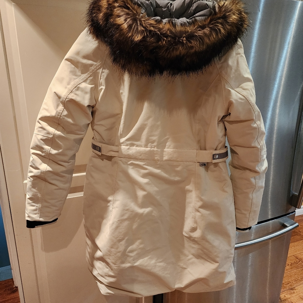 North Face - Womens Outer Borough Parka Off White